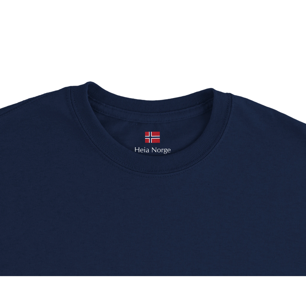 Norge t-skjorte marineblå brukt – unisex t-skjorte med NORGE-trykk fra Heia Norge Shop